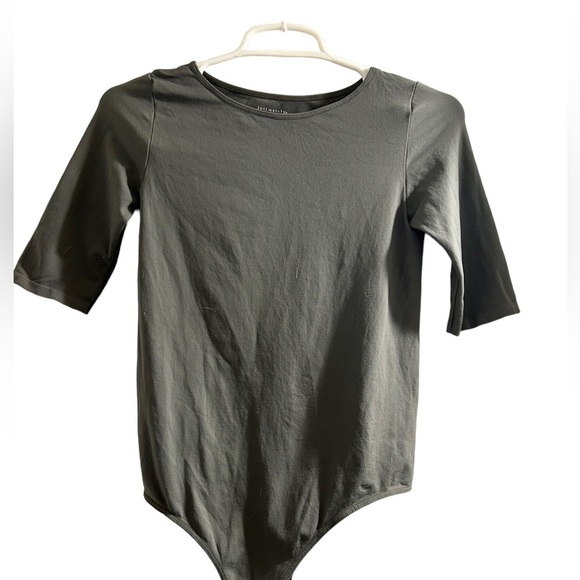 Free People Crew Love Bodysuit in Charcoal size Large - Picture 4 of 7